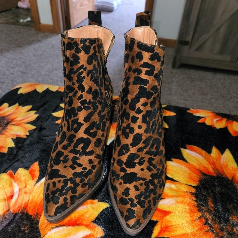 Mata booties